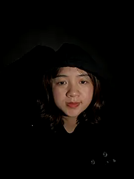 Snapshot of Lonnina chatting on 11.13.25 Lonnina online show from 11.13.25