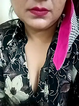 Snapshot of Shikha-mehra7 chatting on 09.22.25 Shikha-mehra7 online show from 09.22.25