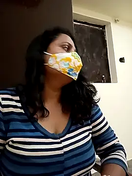 Snapshot of Shikha-mehra7 chatting on 10.14.25 Shikha-mehra7 online show from 10.14.25