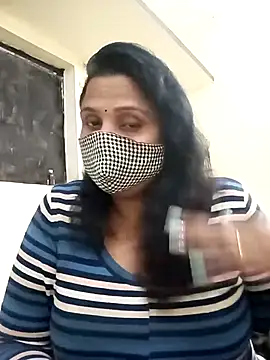 Snapshot of Shikha-mehra7 chatting on 11.03.25 Shikha-mehra7 online show from 11.03.25