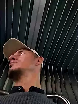 Snapshot of JuanD_vero chatting on 10.07.25 JuanD vero online show from 10.07.25