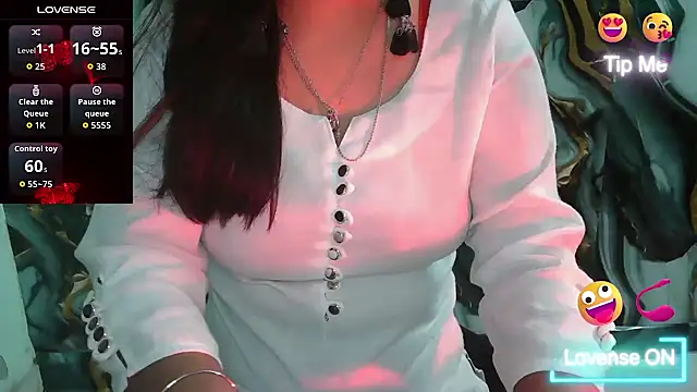 Snapshot of Dream_Kavya chatting on 10.22.25 Dream Kavya online show from 10.22.25