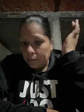 Snapshot of nimsix chatting on 09.30.25 nimsix online show from 09.30.25