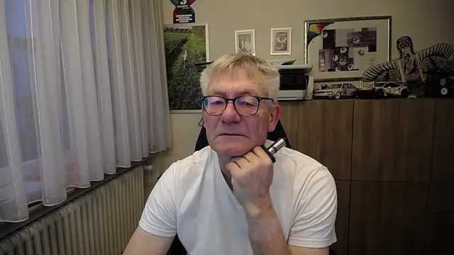 randyandy67 online show from 10.25.25