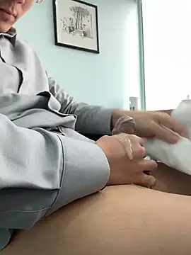 miniyellower online show from 02.10.26