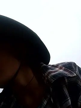 ngan-cute online show from 09.12.25