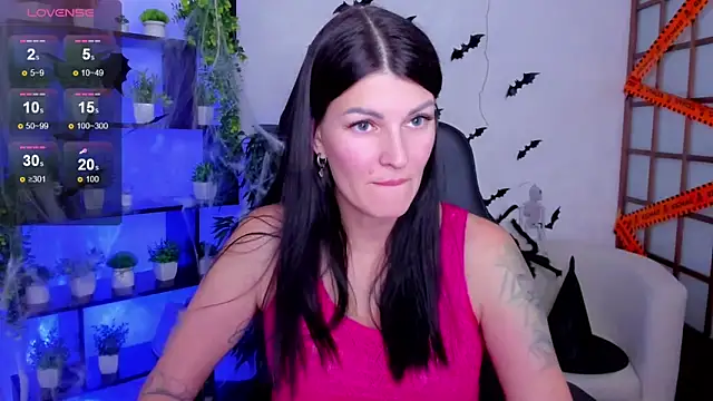 Snapshot of O1d_Lady chatting on 10.27.25 O1d Lady online show from 10.27.25