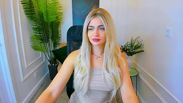 LeslieMineg online show from 09.19.25