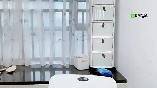 liuruyuan888 online show from 09.28.25