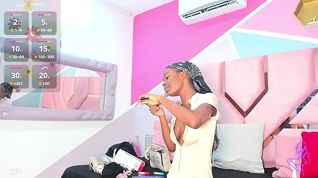 Cattaleyyaxxx online show from 10.23.25