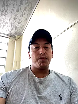 Snapshot of big-brown chatting on 09.15.25 big-brown online show from 09.15.25