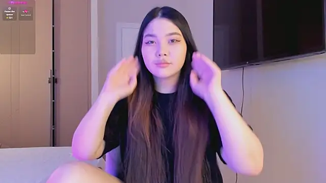 yummmymommy online show from 09.30.25