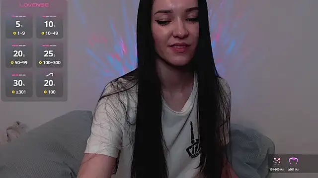 Veliora online show from 10.08.25