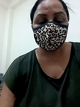 Rakhi sawant143 online show from 03.28.26