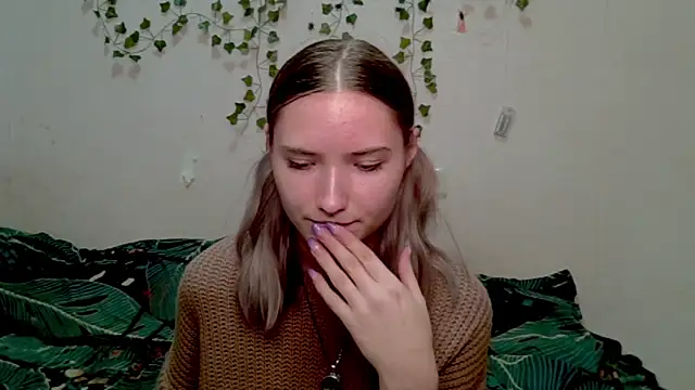 Snapshot of _kikiclark__ chatting on 10.24.25 kikiclark online show from 10.24.25