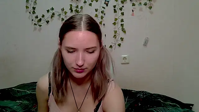 Snapshot of _kikiclark__ chatting on 10.26.25 kikiclark online show from 10.26.25