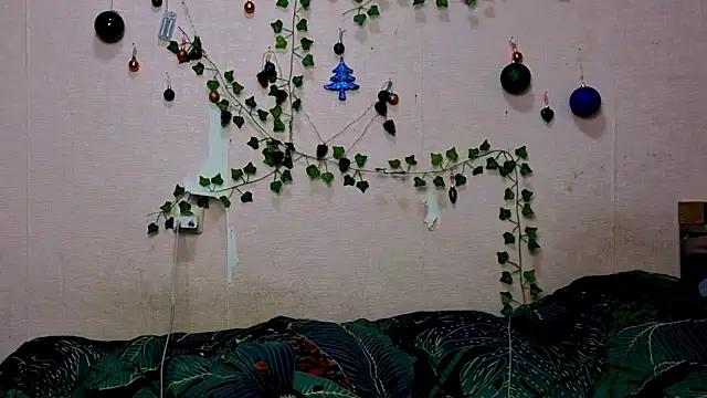  kikiclark   online show from 01.18.26