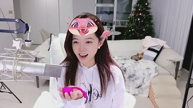 Snapshot of zz-175 chatting on 10.13.25 zz-175 online show from 10.13.25