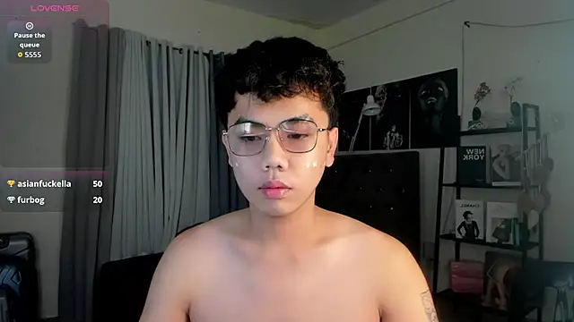 mightyhotcock online show from 09.17.25