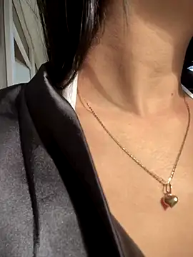 Juanita-Diaz online show from 10.15.25