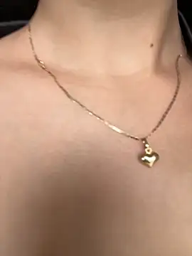 Juanita-Diaz online show from 11.05.25