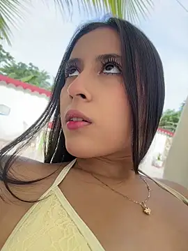 Juanita-Diaz online show from 06.03.26