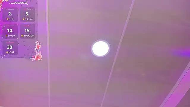 Miaa Smithh   online show from 04.22.26