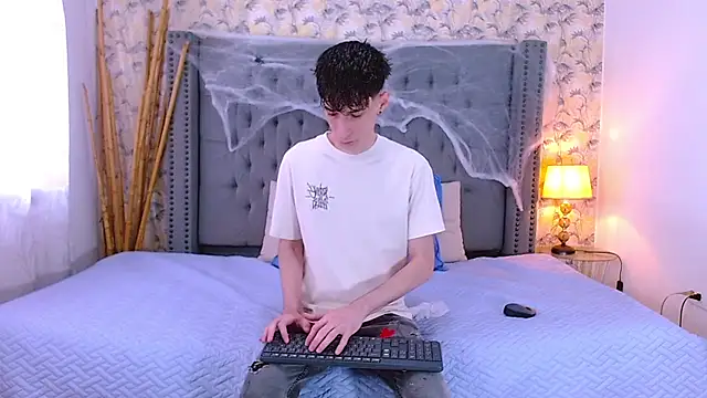 Luke Carter online show from 10.09.25