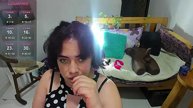 Snapshot of maarcelitaa chatting on 09.18.25 maarcelitaa online show from 09.18.25