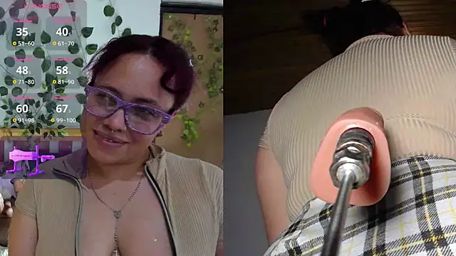Snapshot of maarcelitaa chatting on 09.30.25 maarcelitaa online show from 09.30.25