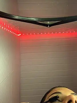 luluzinhax online show from 09.29.25