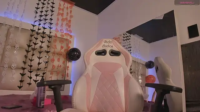 Valkiria js online show from 10.08.25