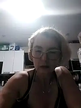 VasylynaLove421 online show from 09.12.25