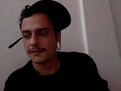 Snapshot of chrisalmeid_ chatting on 09.24.25 chrisalmeid online show from 09.24.25