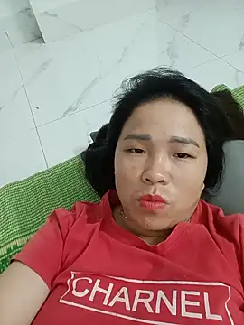 Snapshot of sumy-00 chatting on 05.22.26 sumy-00 online show from 05.22.26