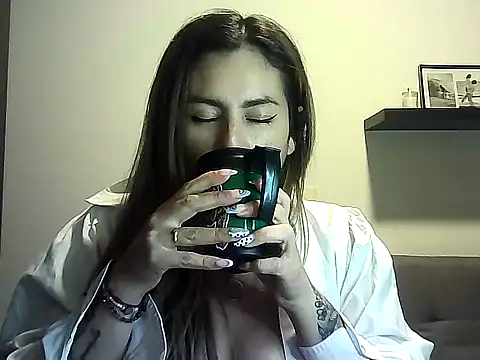 Valery  Rouse  online show from 04.21.26