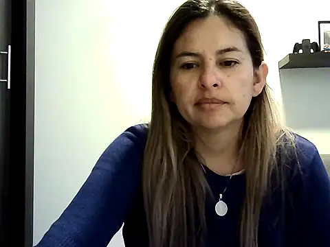 Snapshot of Valery__Rouse_ chatting on 05.25.26 Valery Rouse online show from 05.25.26
