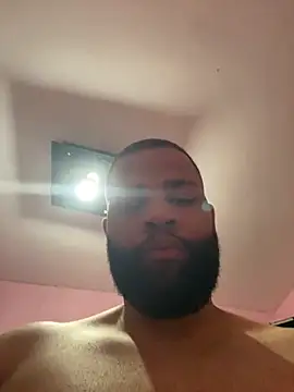 Snapshot of Alkmimvvvv chatting on 10.27.25 Alkmimvvvv online show from 10.27.25