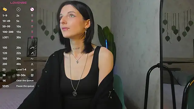 Snapshot of Lynn_Martin chatting on 05.21.26 Lynn Martin online show from 05.21.26