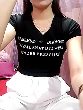 Snapshot of CherryBeii chatting on 10.29.25 CherryBeii online show from 10.29.25