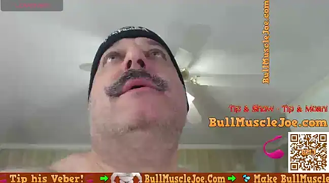 Snapshot of bullmusclejoe chatting on 01.12.25 bullmusclejoe online show from 01.12.25