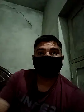 Snapshot of Manjit009 chatting on 04.28.26 Manjit009 online show from 04.28.26