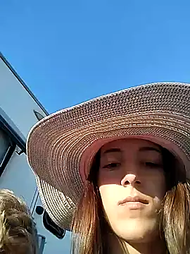 KittyXgoodass online show from 09.14.25