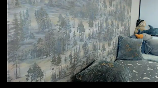   Elina   online show from 10.21.25