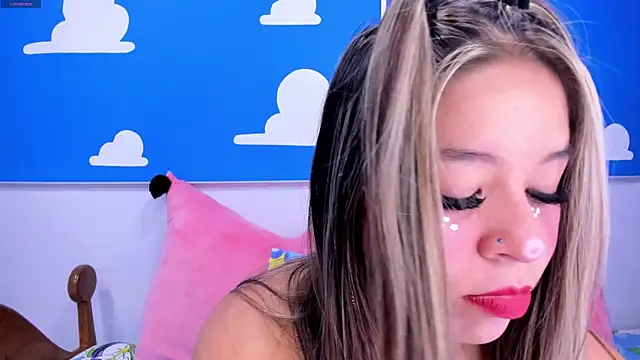 miss  evolet online show from 04.17.26