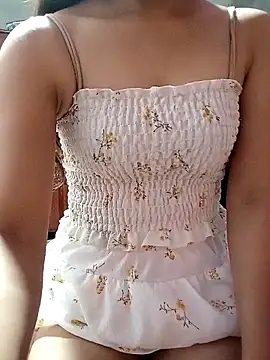 Snapshot of mymy06 chatting on 10.07.25 mymy06 online show from 10.07.25