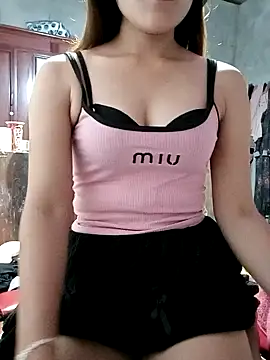 Snapshot of mymy06 chatting on 10.12.25 mymy06 online show from 10.12.25