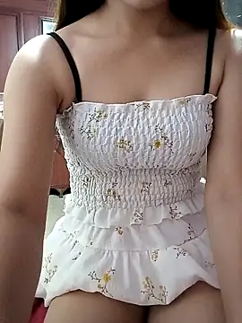 Snapshot of mymy06 chatting on 10.17.25 mymy06 online show from 10.17.25