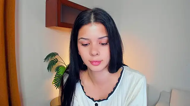 JoCauterucci online show from 10.02.25