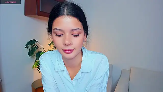 JoCauterucci online show from 10.07.25